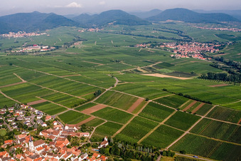 Aerial view of Place from the east in the district Mörzheim in Landau in der Pfalz in the state Rhineland-Palatinate, Germany