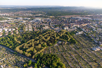 Hagsfelder Allee allotment association and main cemetery in the district Oststadt in Karlsruhe in the state Baden-Wuerttemberg, Germany