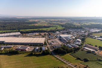 Horst industrial estate in the district Minderslachen in Kandel in the state Rhineland-Palatinate, Germany from above