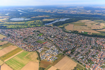 New development area Am Biegen in the district Hochstetten in Linkenheim-Hochstetten in the state Baden-Wuerttemberg, Germany