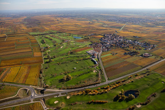 Grounds of the Golf course at Golfgarten Deutsche Weinstrasse - Dackenheim - GOLF absolute in Dackenheim in the state Rhineland-Palatinate, Germany from the plane
