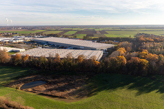 Horst industrial park with Magna Exteriors, Zufall Logistics, STS Group and Thermo Fisher in the district Minderslachen in Kandel in the state Rhineland-Palatinate, Germany out of the air
