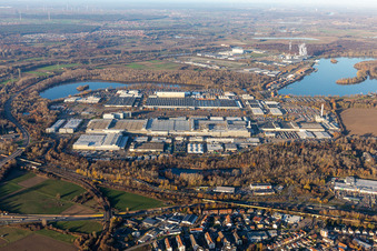 Aerial view of Building and production halls on the premises of Daimler Automobilwerk Woerth in Woerth am Rhein in the state Rhineland-Palatinate, Germany