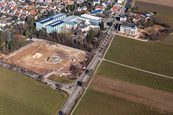 Aerial photograpy of Wickert Maschinenbau and former Hofmeister bakery at Wollmesheimer Höhe in Landau in der Pfalz in the state Rhineland-Palatinate, Germany