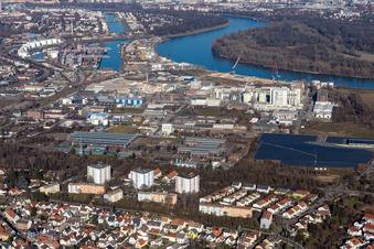 Industrial and commercial area in the district Rheingoenheim in Ludwigshafen am Rhein in the state Rhineland-Palatinate, Germany