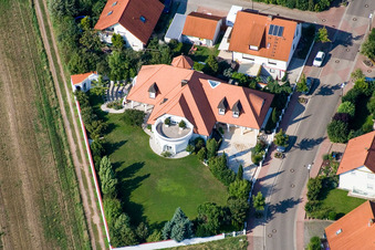 Pomeranian Ring in Offenbach an der Queich in the state Rhineland-Palatinate, Germany