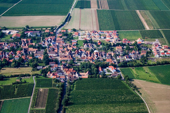 Kirchstr in Essingen in the state Rhineland-Palatinate, Germany