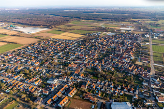 Aerial view of Village view on the edge of agricultural fields and land in Zeiskam in the state Rhineland-Palatinate, Germany