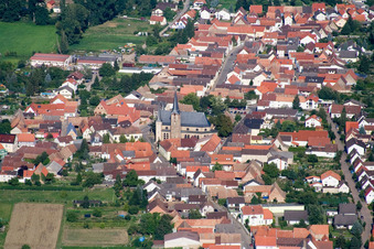 Village view in the district Geinsheim in Neustadt an der Weinstrasse in the state Rhineland-Palatinate