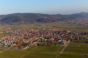Location view of the streets and houses of residential areas in the rhine valley landscape surrounded by mountains in Edenkoben in the state Rhineland-Palatinate, Germany