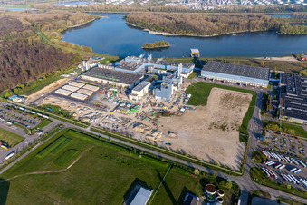 Aerial photograpy of Construction of the new gas- hydrogen-power plant at paer mill Papierfabrik Palm GmbH & Co. KG in the district Industriegebiet Woerth-Oberwald in Woerth am Rhein in the state Rhineland-Palatinate