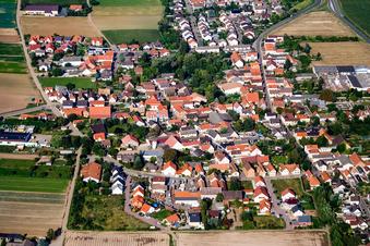 Town View of the streets and houses of the residential areas in the district Assenheim in Hochdorf-Assenheim in the state Rhineland-Palatinate