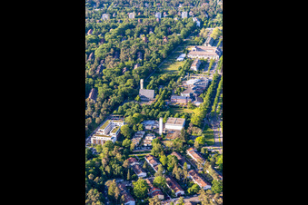 Center, Free Waldorf School, Otto Hahn Gymnasium in the district Waldstadt in Karlsruhe in the state Baden-Wuerttemberg, Germany