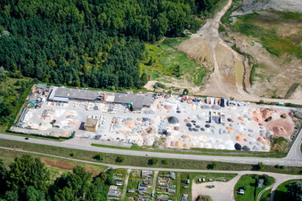 Aerial view of Garden Gravel Company, Badische Terrazzo Handelsgesellschaft mbH Huttenheimer Landstraße 2-6 in the district Neudorf in Graben-Neudorf in the state Baden-Wuerttemberg, Germany