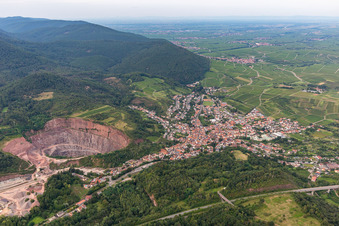 Albersweiler in the state Rhineland-Palatinate, Germany out of the air