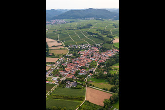 District Heuchelheim in Heuchelheim-Klingen in the state Rhineland-Palatinate, Germany viewn from the air