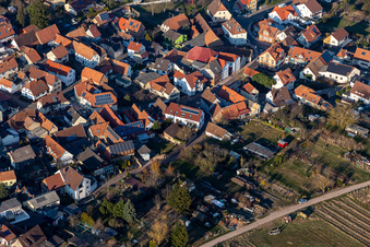 Aerial photograpy of Dust lane in the district Arzheim in Landau in der Pfalz in the state Rhineland-Palatinate, Germany