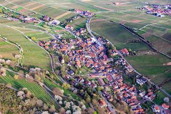 Village view from the northwest in Leinsweiler in the state Rhineland-Palatinate, Germany