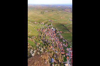 Aerial view of Village view from the northwest in Leinsweiler in the state Rhineland-Palatinate, Germany