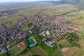 View from the north in Edenkoben in the state Rhineland-Palatinate, Germany