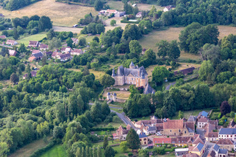 Castle of Semur-en-Vallon in Semur-en-Vallon in the state Sarthe, France