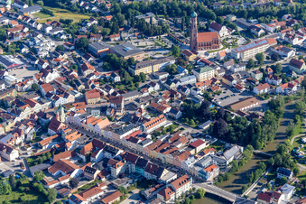 Town square and parish church of the Assumption of Mary in Vilsbiburg in the state Bavaria, Germany