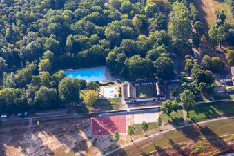 Rhine beach resort Rappenwört in the district Daxlanden in Karlsruhe in the state Baden-Wuerttemberg, Germany seen from above