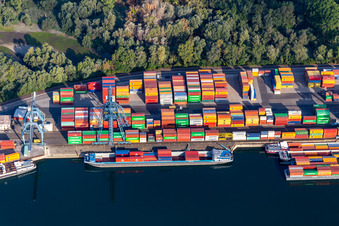 Contargo Wörth-Karlsruhe GmbH in the container port in the district Maximiliansau in Wörth am Rhein in the state Rhineland-Palatinate, Germany from above