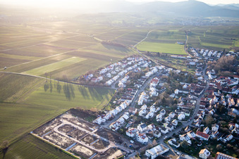 Development of new housing area in the east in the district Mörzheim in Landau in der Pfalz in the state Rhineland-Palatinate, Germany