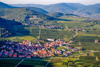 Wine-growing village from the south in Eschbach in the state Rhineland-Palatinate, Germany