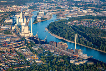 Large power plant Mannheim GKM from the north in the district Neckarau in Mannheim in the state Baden-Wuerttemberg, Germany
