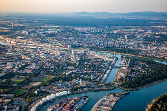 Luitpoldhafen from the south in the district Süd in Ludwigshafen am Rhein in the state Rhineland-Palatinate, Germany