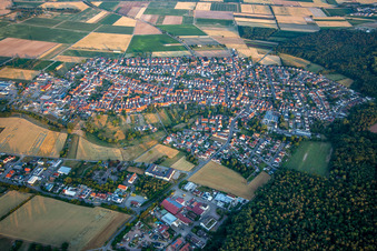 From the northwest in Harthausen in the state Rhineland-Palatinate, Germany