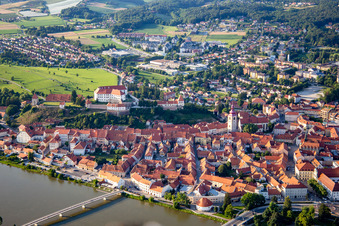 Old town from the south behind the bridges over the Drava/Dravo in Ptuj in the state Slovenia, Slovenia