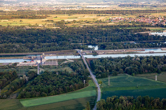 Aerial photograpy of Écluses'/Centrale hydroélectrique EDF at the lock in the Gran Canal D'Alsace EDF de Gerstheim in Gerstheim in the state Bas-Rhin, France
