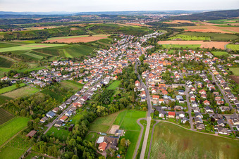 Aerial view of From the west in Weinsheim in the state Rhineland-Palatinate, Germany