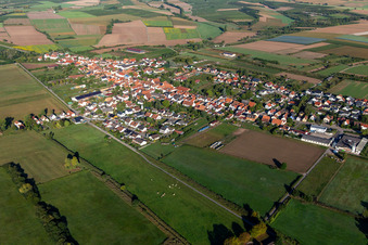 From the southeast in Schweighofen in the state Rhineland-Palatinate, Germany