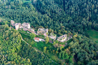 Altdahn castle massif with the castle ruins of Grafendahn and Tanstein in Dahn in the state Rhineland-Palatinate, Germany out of the air