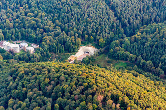 Aerial view of Construction site of the west tunnel portal for the Astrid Tunnel for the underpass and bypass of Bad Bergzabern between B427 (Kurtalstraße) and B38 (Weinstraße) in Bad Bergzabern in the state Rhineland-Palatinate, Germany