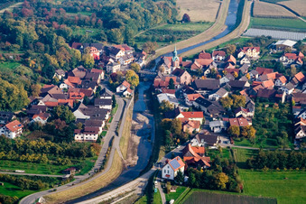 From the northwest in the district Erlach in Renchen in the state Baden-Wuerttemberg, Germany