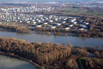 Flooding of the MiRO Karlsruhe tank farm during the Rhine flood in the district Knielingen in Karlsruhe in the state Baden-Wuerttemberg, Germany