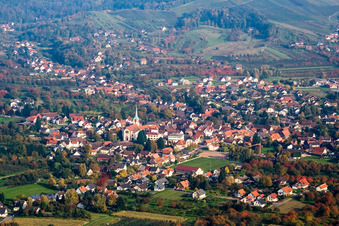 Town View of the streets and houses of the residential areas in the district Ulm in Renchen in the state Baden-Wurttemberg, Germany