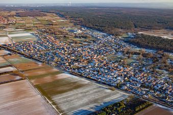 In winter with snow from the northwest in the district Schaidt in Wörth am Rhein in the state Rhineland-Palatinate, Germany