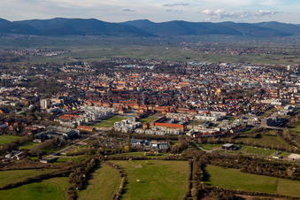 Residential quarter in the former State Garden Show site on Siebenpfeiffer-Allee in Landau in der Pfalz in the state Rhineland-Palatinate, Germany