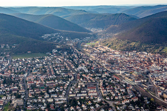From the southeast in Neustadt an der Weinstraße in the state Rhineland-Palatinate, Germany