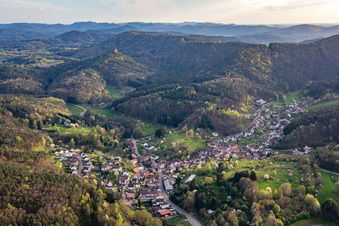 From the northeast in Schwanheim in the state Rhineland-Palatinate, Germany