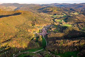 Aerial view of From the north in Darstein in the state Rhineland-Palatinate, Germany