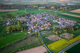 From the southwest in Barbelroth in the state Rhineland-Palatinate, Germany