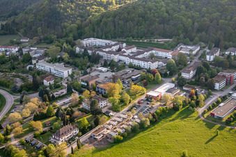 Palatinate Hospital for Psychiatry and Neurology "Landeck" with Department of General Psychiatry and Addiction Disorders – Clinic for Psychiatry, Psychosomatics and Psychotherapy, Clinic for Forensic Psychiatry, Clinic for Gerontopsychiatry, Psychosomatics and Psychotherapy, Clinic for Neurology, Clinic for Psychiatry, Psychosomatics and Psychotherapy, Clinic for Child and Adolescent Psychiatry, Psychosomatics and Psychotherapy as well as Institute Outpatient Clinic, Psychiatric Institute Outpatient Clinics – Clinic for Psychiatry, Psychosomatics and Psychotherapy in Klingenmünster in the state Rhineland-Palatinate, Germany viewn from the air