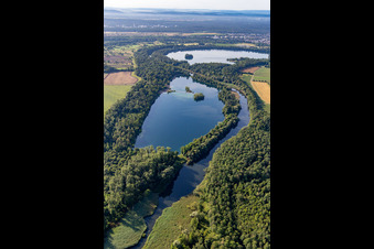 Rhine lowland canal between Streitköpfle Lake and the Mittelgrund quarry lake in the district Leopoldshafen in Eggenstein-Leopoldshafen in the state Baden-Wuerttemberg, Germany